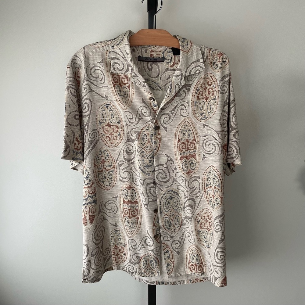Axis 100% Silk Printed Casual Button Down Short Sleeve Shirt Mens Size Medium